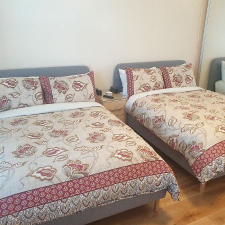 London Luxury Apartments 5 Min Walk From Ilford Station, With Free Parking Free Wifi Екстериор снимка