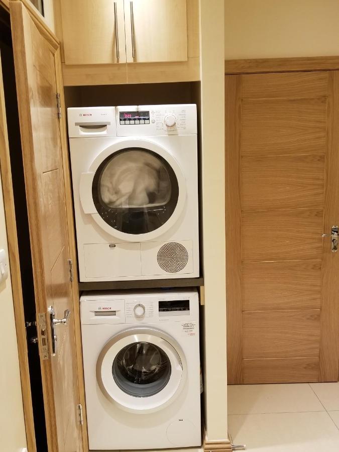 London Luxury Apartments 5 Min Walk From Ilford Station, With Free Parking Free Wifi Екстериор снимка